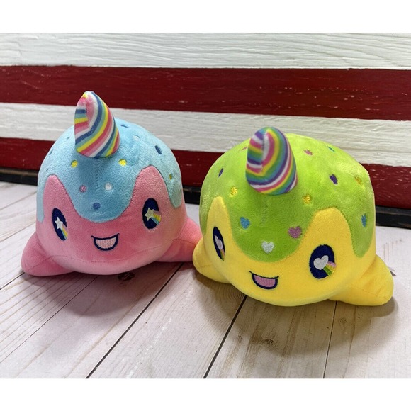 Lot of 2 Tasty Peach Studios Pastel Lollipop NOMWHAL 9” Narwhal Whale Plush 2021 - Picture 1 of 16
